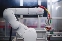 时尚大片《无人仓2》618强档“上映”