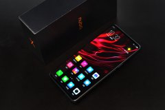 双十一精选推荐：双屏黑科技努比亚X了解一下