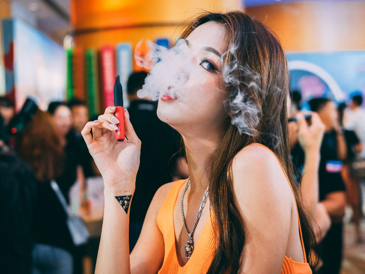 惊艳设计 体验极佳 CISOO西素换弹电子烟K1评测