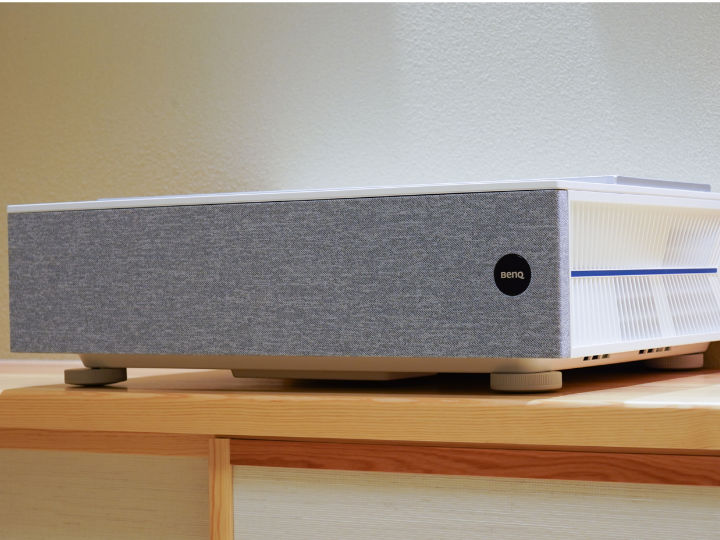 轻松打造高端别墅客厅影院！明基i960L激光电视评测